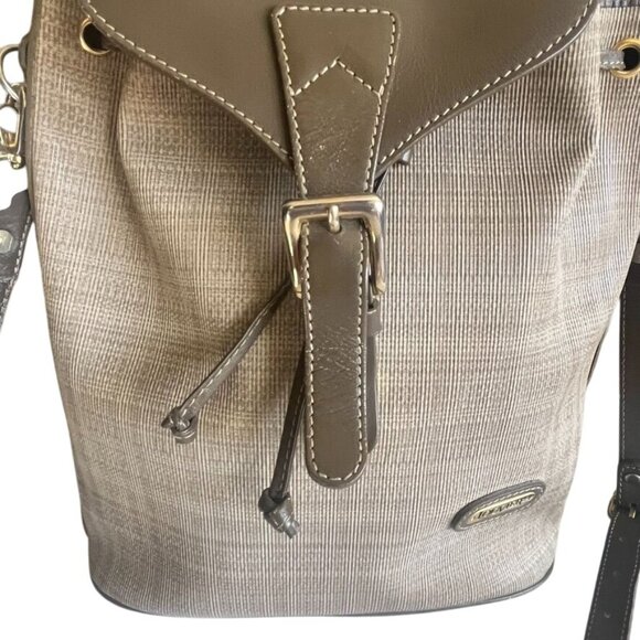 Louvier Bucket Bag Textured Leather With Adjustable Strap & Top Carry Handle - Picture 2 of 7